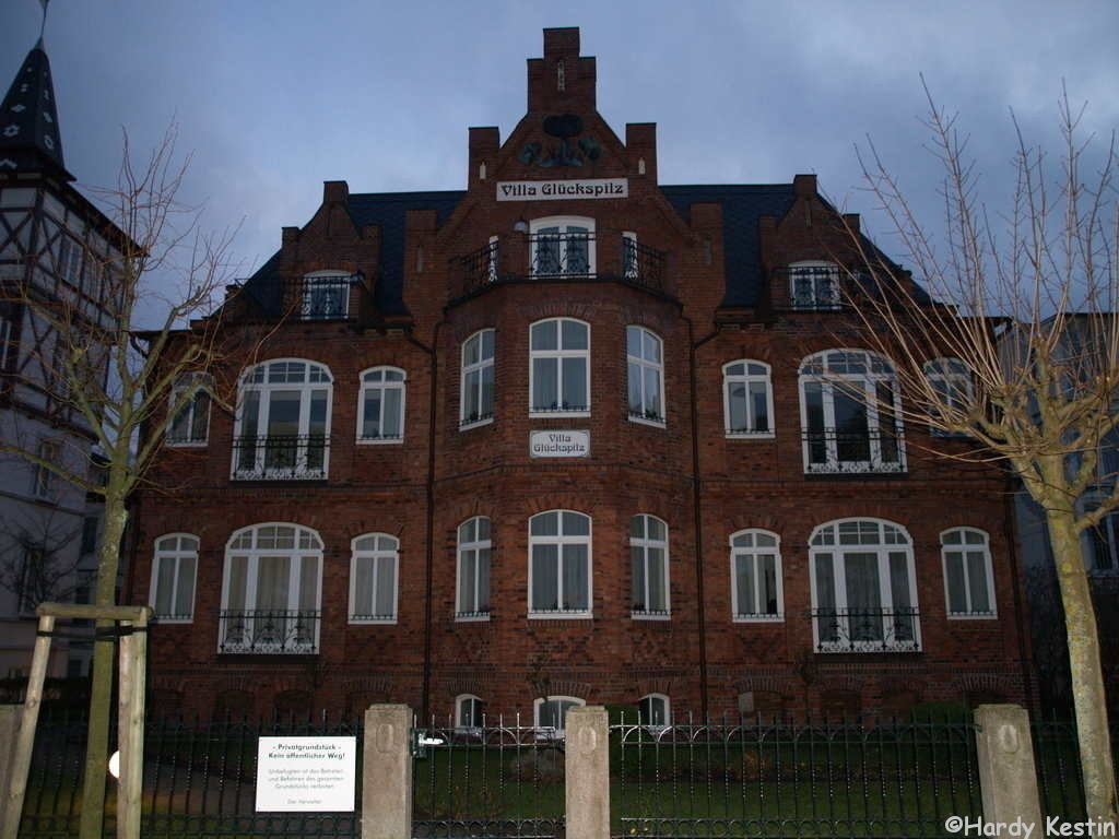 Haus an der Strandpromenade